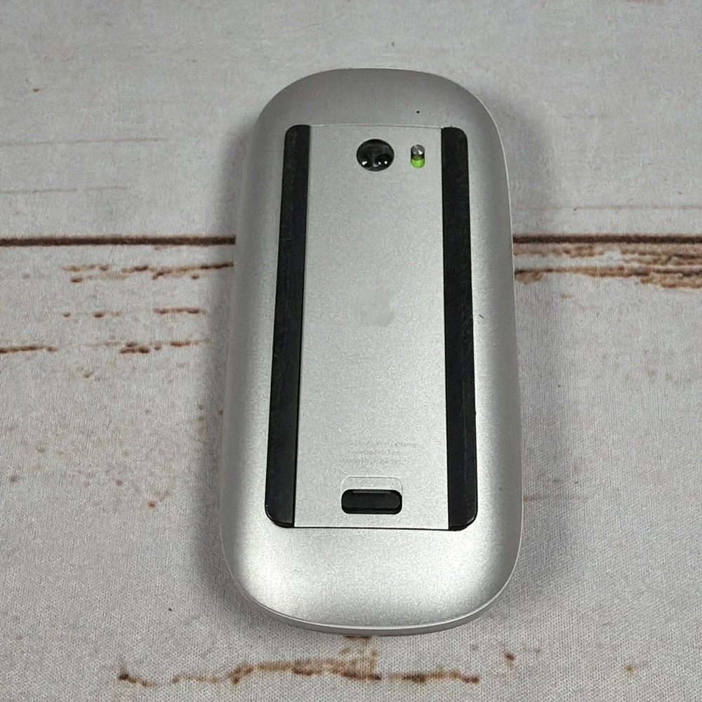 Apple Magic Mouse 1st Gen A1296 Wireless Bluetooth Multi-Touch Mac Tested White